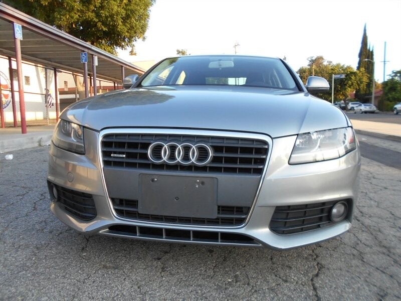 2009 Audi A4 2.0T quattro 4-Door Sedan