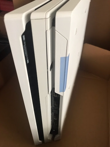 ELECTRONICS ps4 pro  SALE (FIRST COME FIRST SERVE)